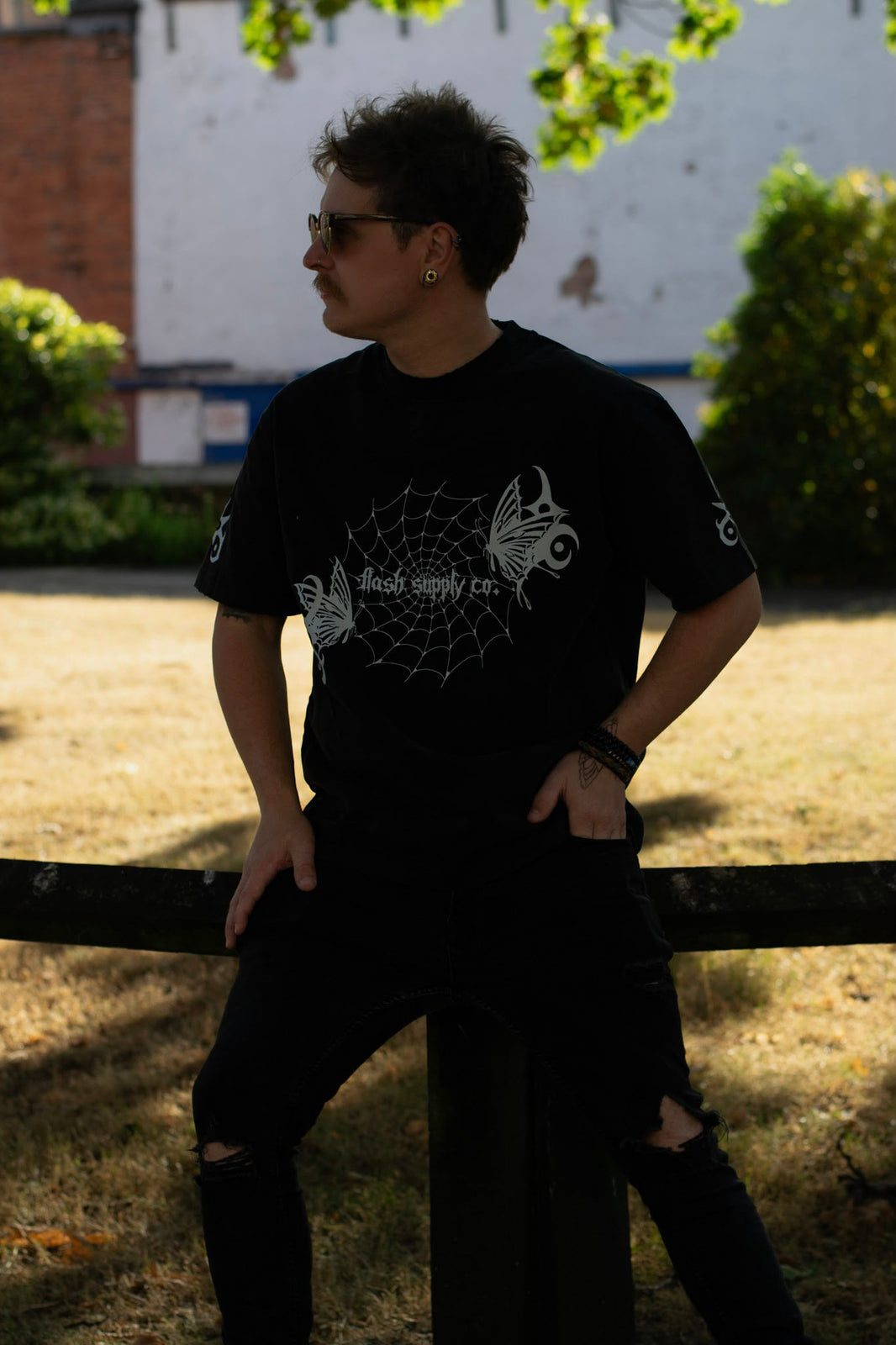 FLASH FANTASIES · HEAVYWEIGHT FRAYED TEE · RENEE ORLANDO